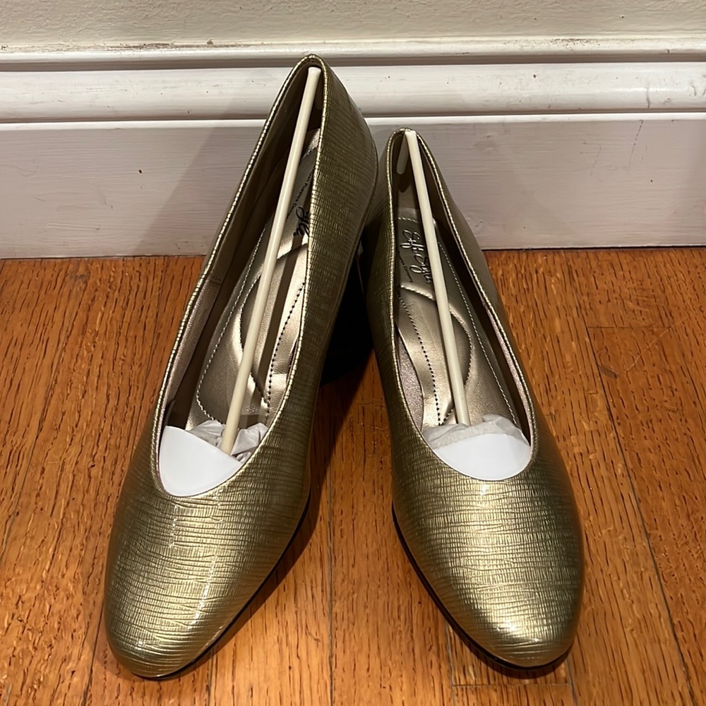 Hush Puppies Gold Women's Heels